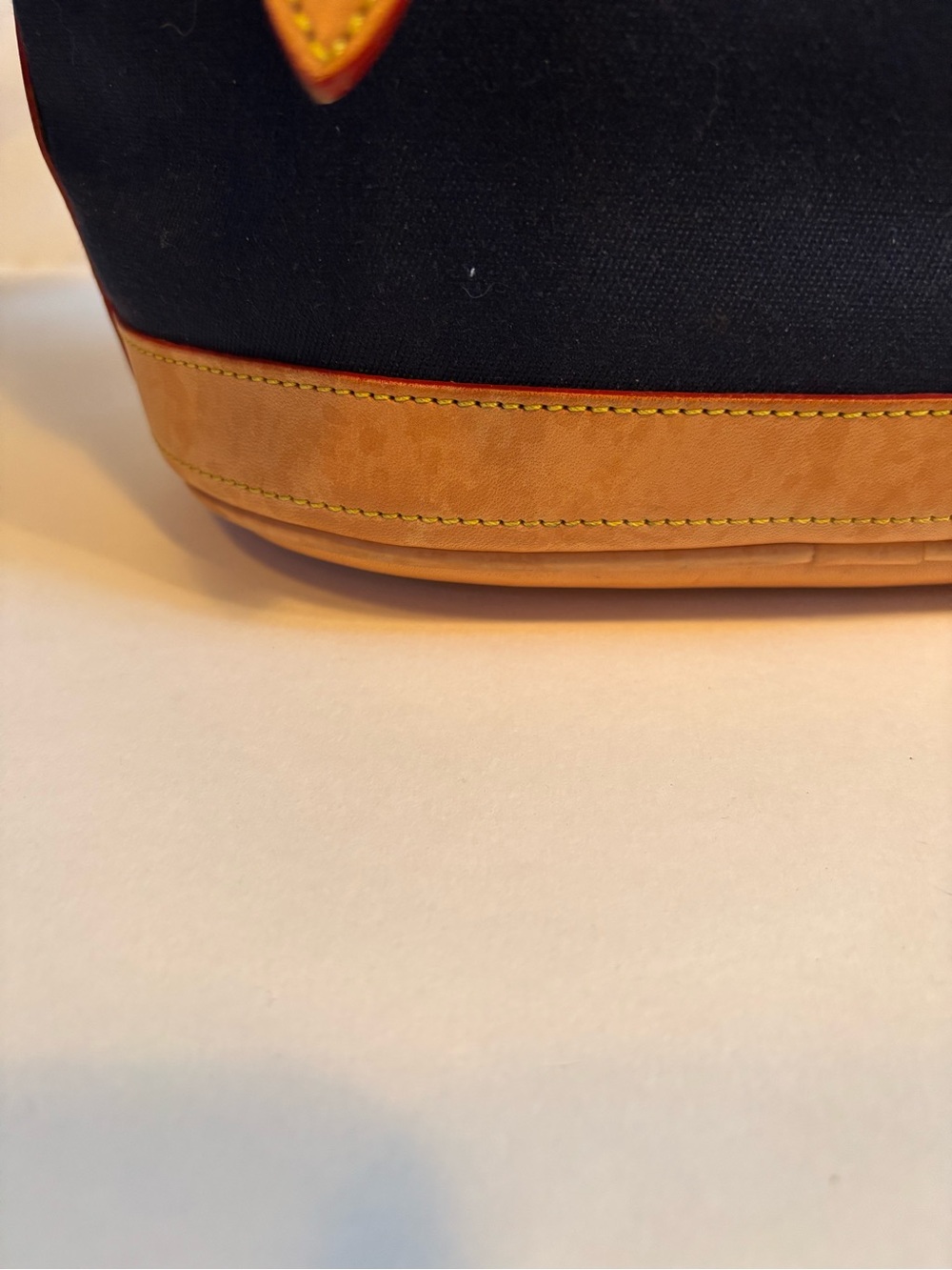 Dooney & Bourke Navy Canvas Cabriolet Bucket Bag Tote Tan Leather Trim - Picture 6 of 15